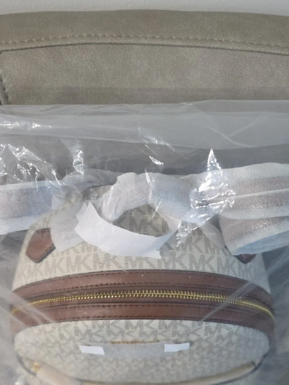 NWT Michael Kors Vanilla Medium Logo Backpack